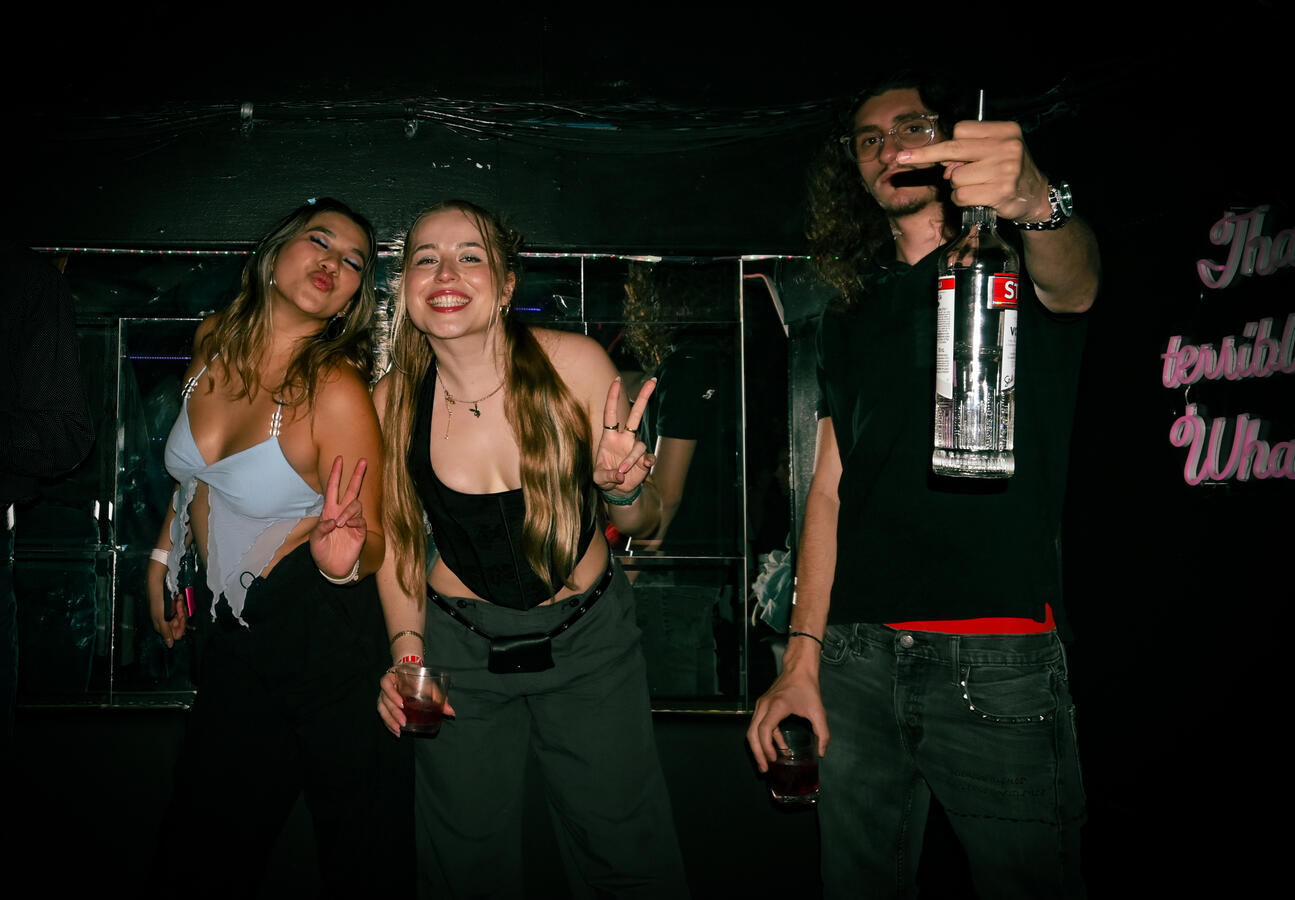 Throwback Y2K Throwback Y2K